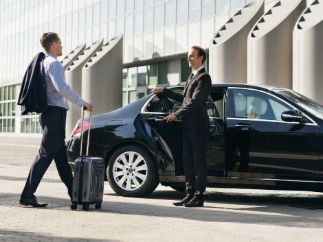 Why Businesses in Gujarat Prefer Corporate Car Rental Services